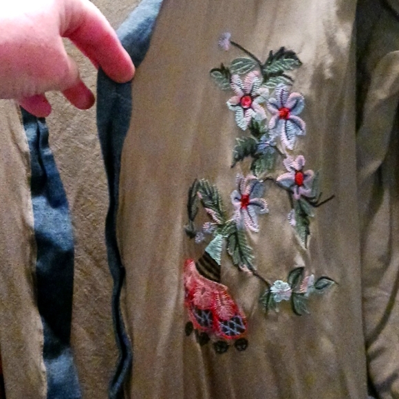 Kimono - Picture 3 of 9